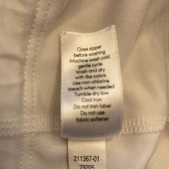 Athleta Volley Tennis 🎾 Skort - Picture 7 of 16